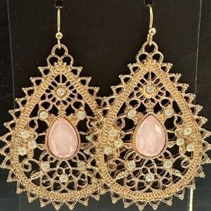 Elegant Gold and Pink Filigree Earrings